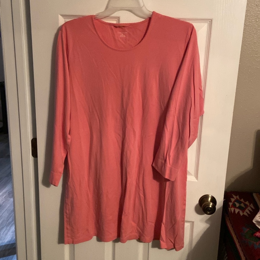 Lands End women’s hundred percent cotton nightgown